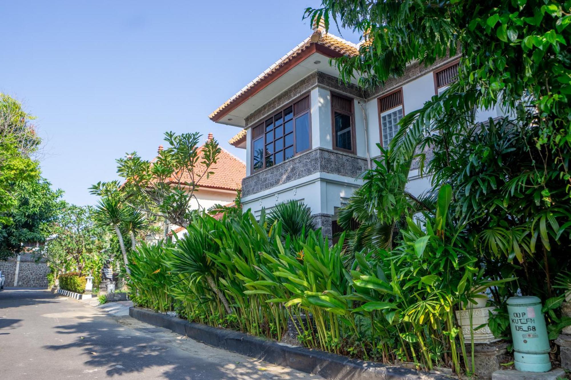 Atres Griya 5 Private Bedroom Kuta