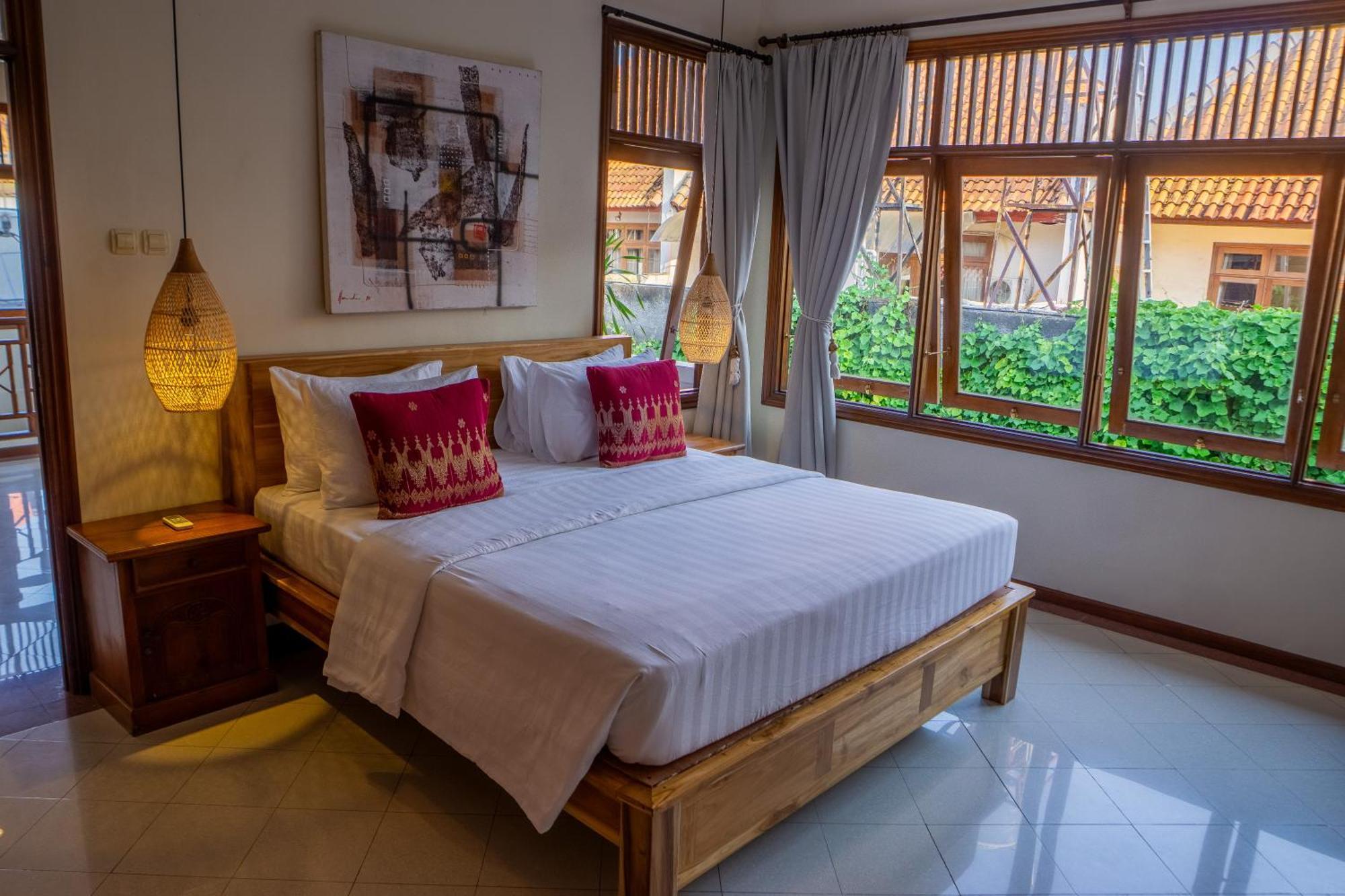 Villa Atres Griya 5 Private Bedroom Kuta Kuta Lombok
