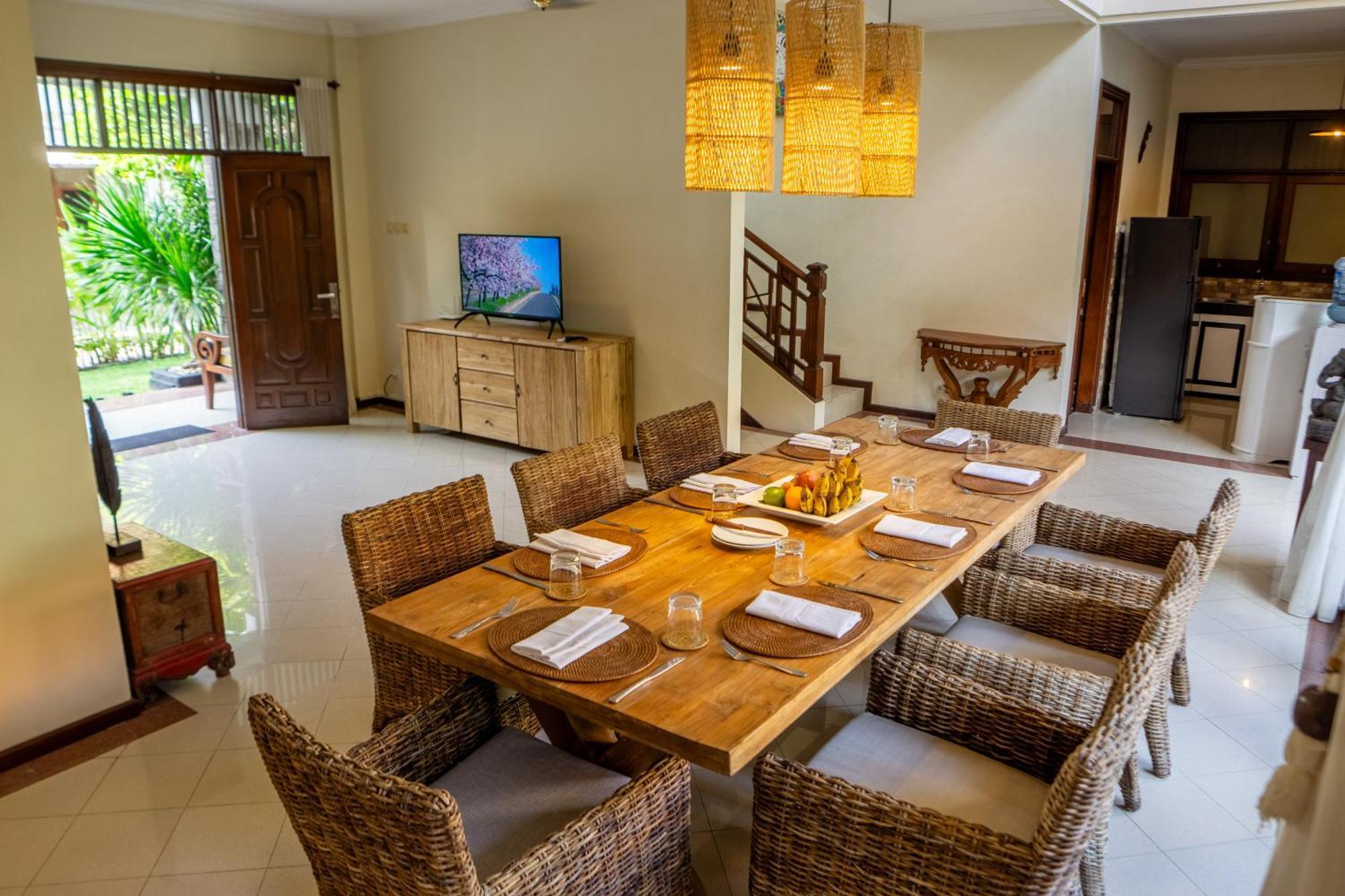 Villa Atres Griya 5 Private Bedroom Kuta *